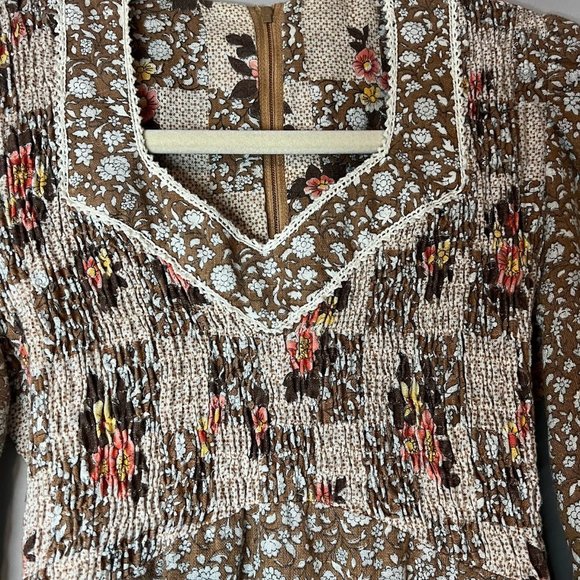 Vintage JODY T OF CALIFORNIA 70s Floral Prairie Folk Smocked Mini Dress - Picture 3 of 10